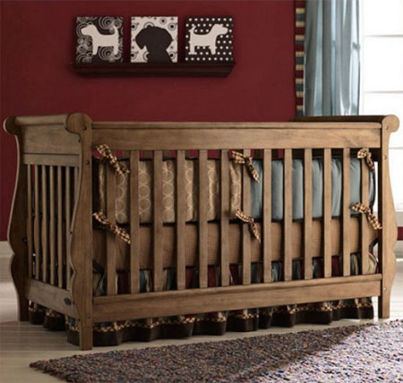 Graco Shelby Classic 4-In-1 Convertible Crib Offers Comprehensive Use