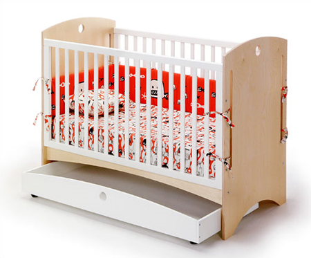Bebe 2 Rolling Crib Cart - Ensure Total Safety for Your Baby