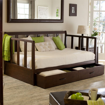 easton daybed