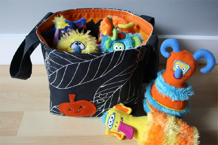 hallowe’en-bucket-baby-stuff-carrier-1