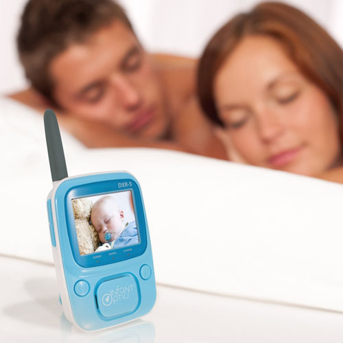 Infant Optics DXR5 2.4 GHz Digital Video Baby Monitor with Night Vision Review Modern Baby