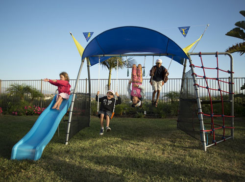IronKids Challenge 300 Refreshing Mist Swing Set Can Be An Addicted Mini Playground for Kids