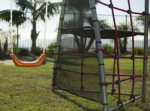 IronKids Challenge 300 Refreshing Mist Swing Set Can Be An Addicted Mini Playground for Kids