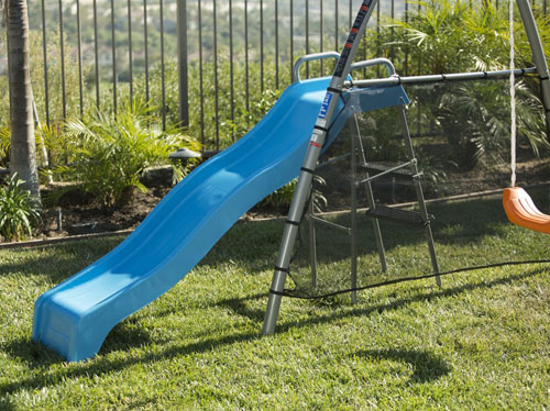 IronKids Challenge 300 Refreshing Mist Swing Set Can Be An Addicted Mini Playground for Kids