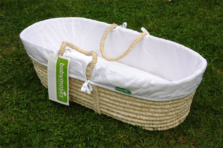 The Seed Organic POD Lets Your Baby Sleep in Nature