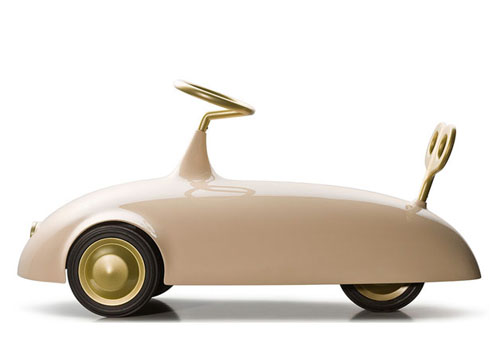 The Konstantin Beta Sit-On Toy